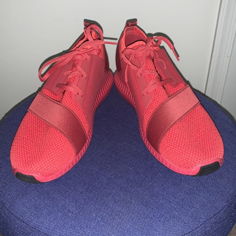 MENS UA shoes